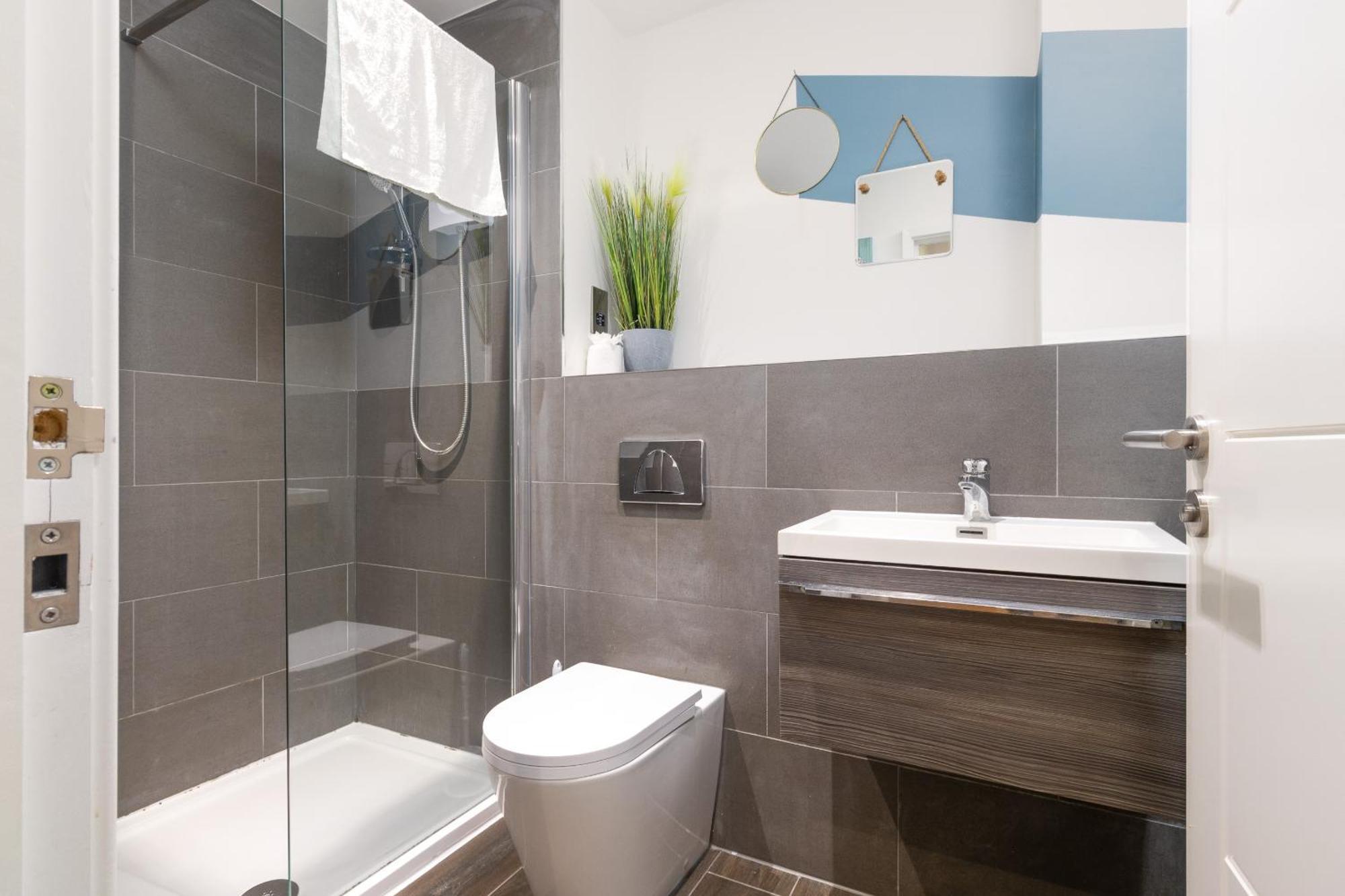 Apartment 1br Hideaway In - Mh Coventry